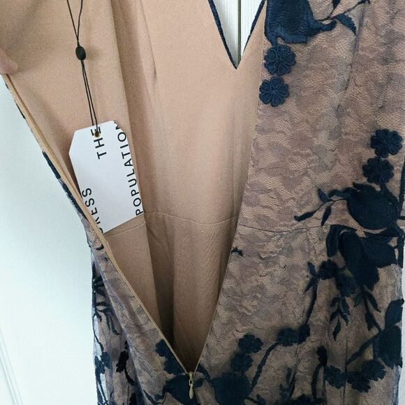 Dress the Population Womens Audrey Midi A-Line 3D Floral Dress Navy Nude Medium - Picture 3 of 13